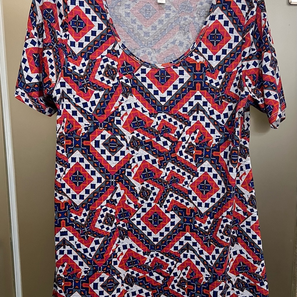 LuLaRoe Red and Blue Geometric Short Sleeve Top